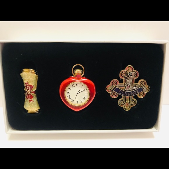 🆕❤️ New Wizard of Oz 3 Pin Anniversary Set - Picture 3 of 10